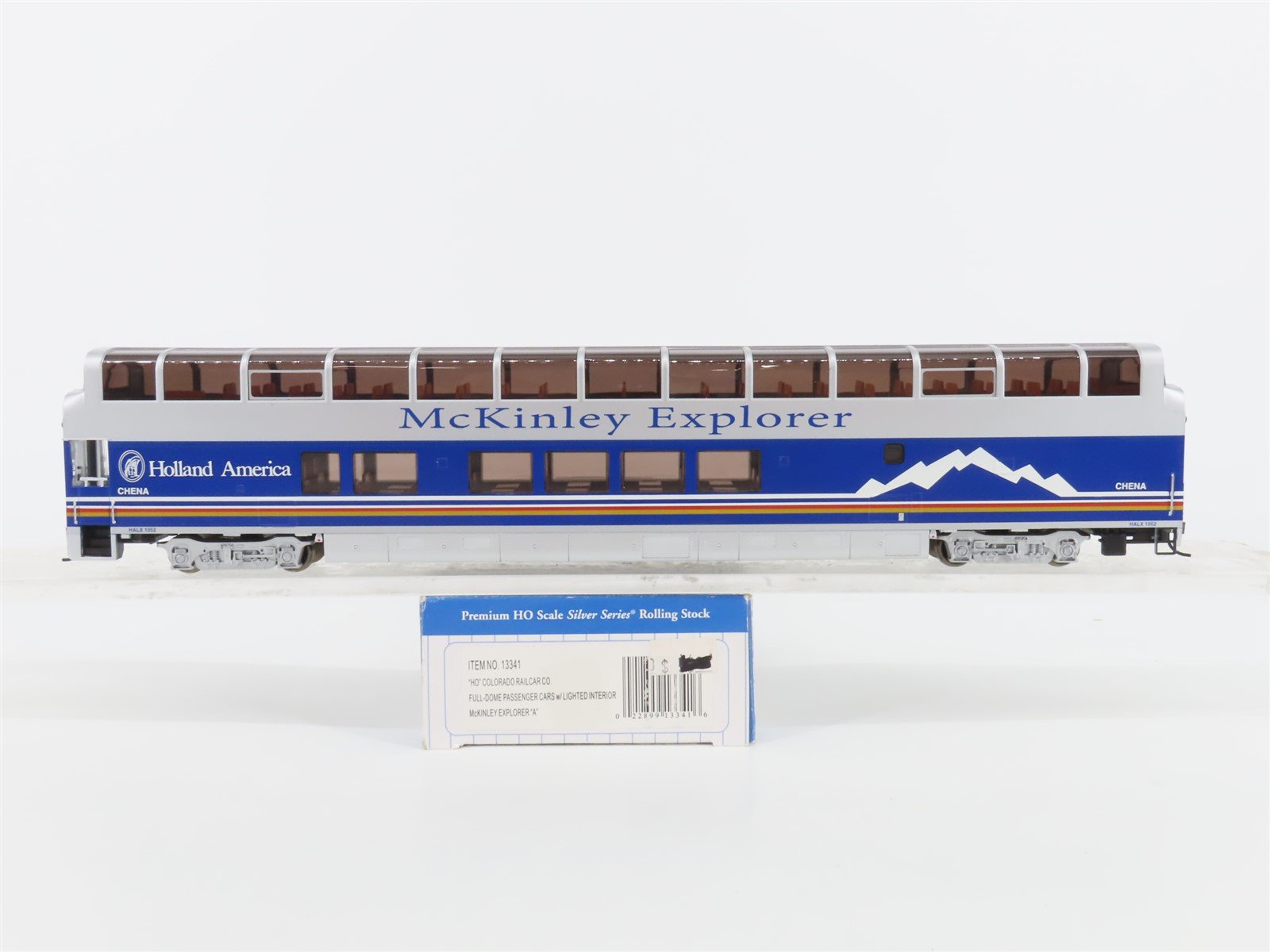 HO Bachmann Silver 13341 HALX McKinley Explorer Chena Full Dome Passenger #1052