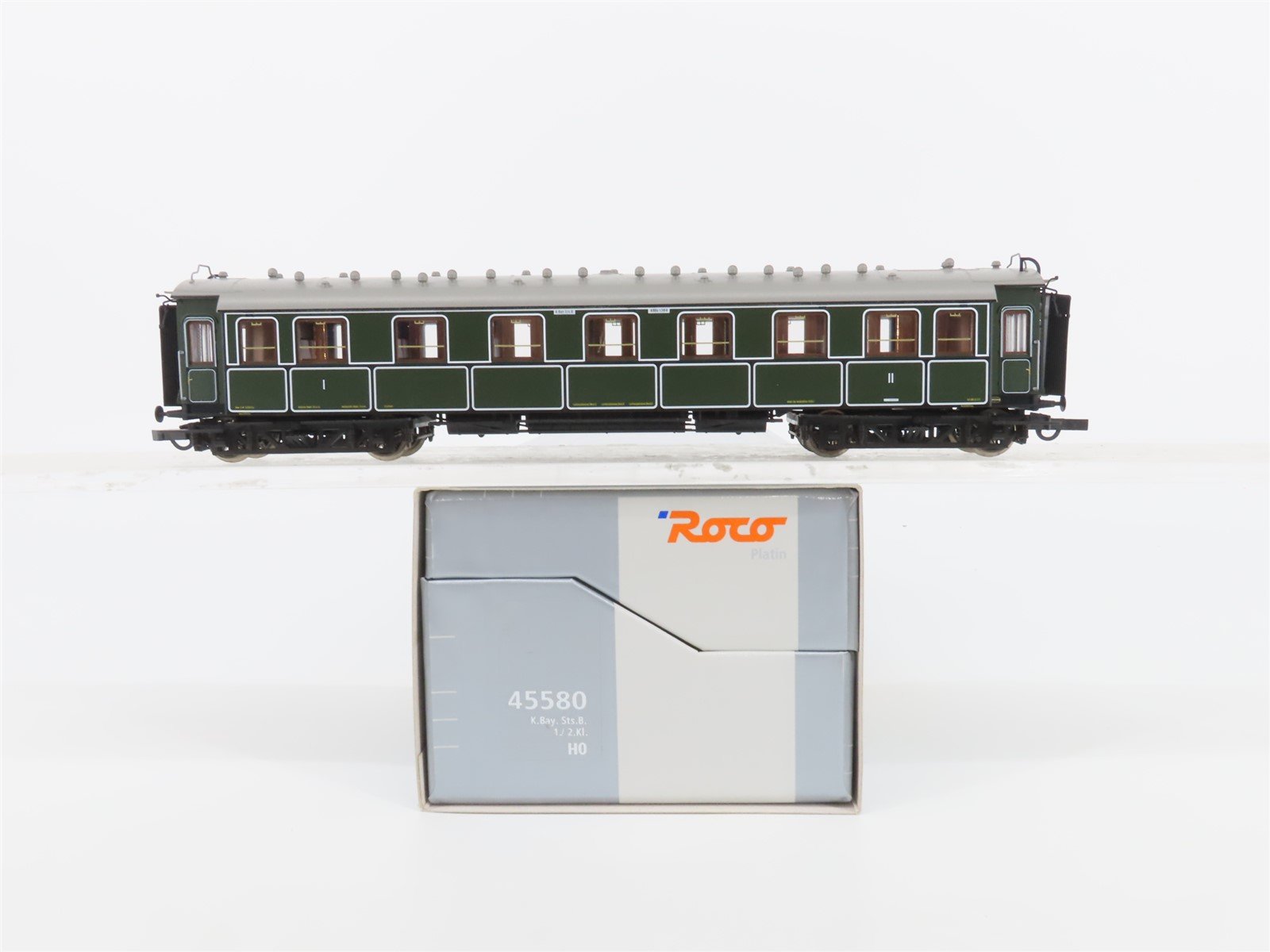 HO Scale Roco 45580 K.Bay.Sts. B Bavarian Coach 1/2 Class Passenger Car