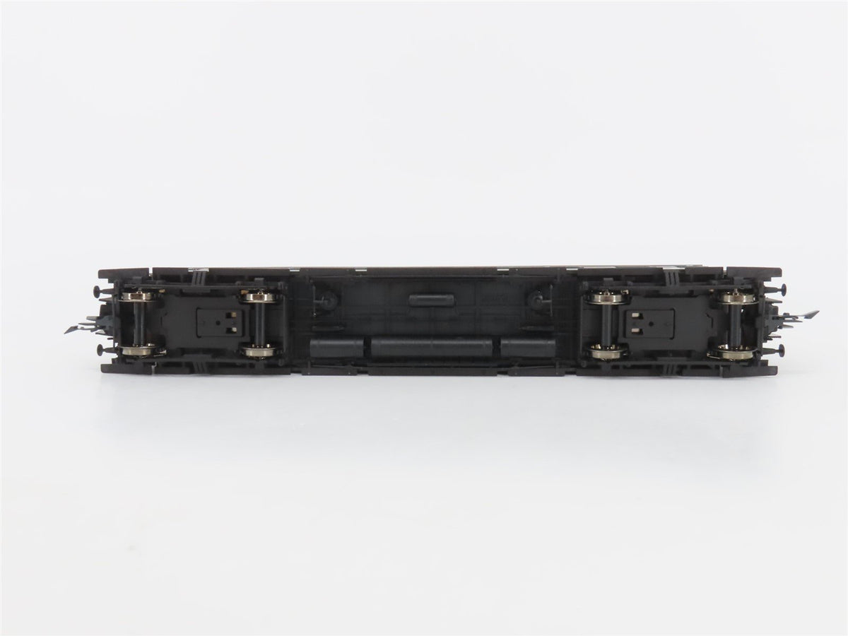 HO Scale Roco 45580 K.Bay.Sts. B Bavarian Coach 1/2 Class Passenger Car