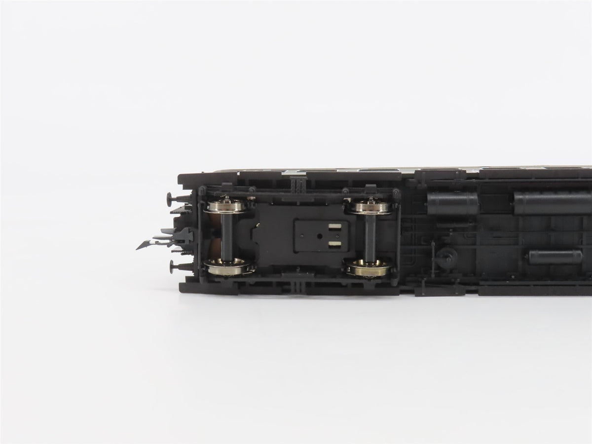 HO Scale Roco 45582 K.Bay.Sts. B Bavarian Coach 3 Class Passenger Car