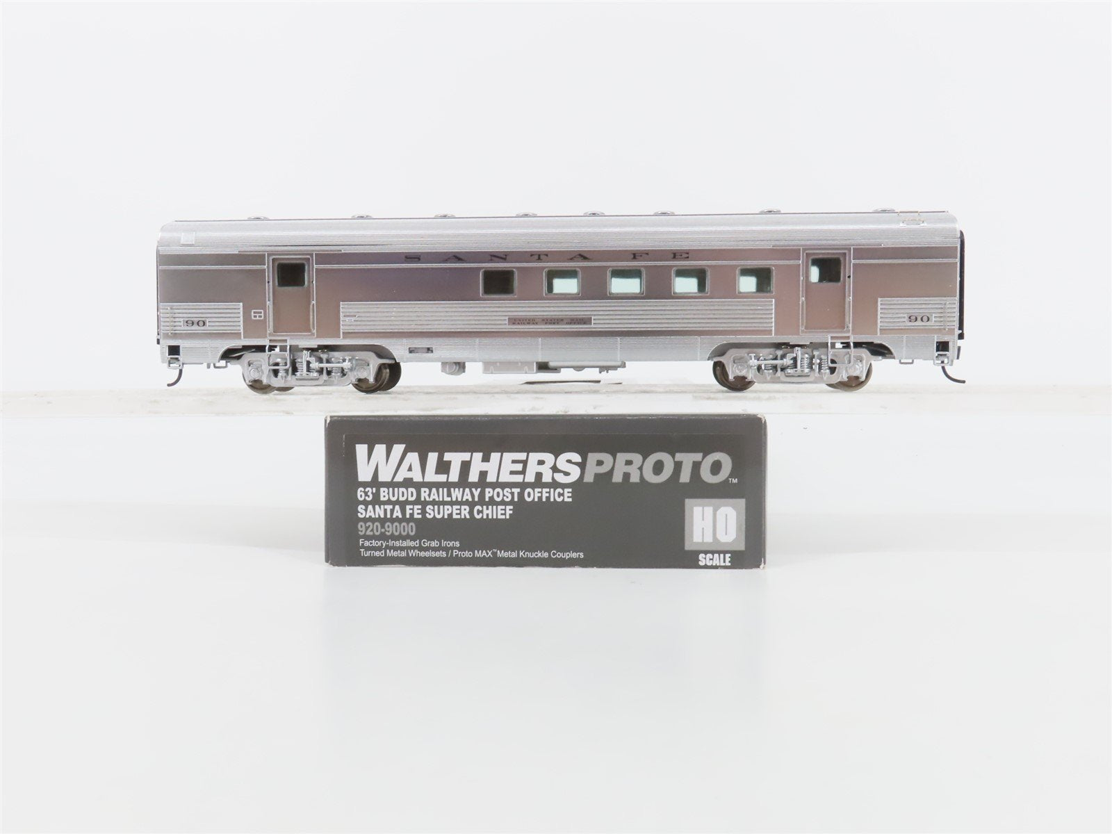 HO Walthers Proto 920-9000 ATSF Santa Fe Super Chief 63' Budd RPO Passenger