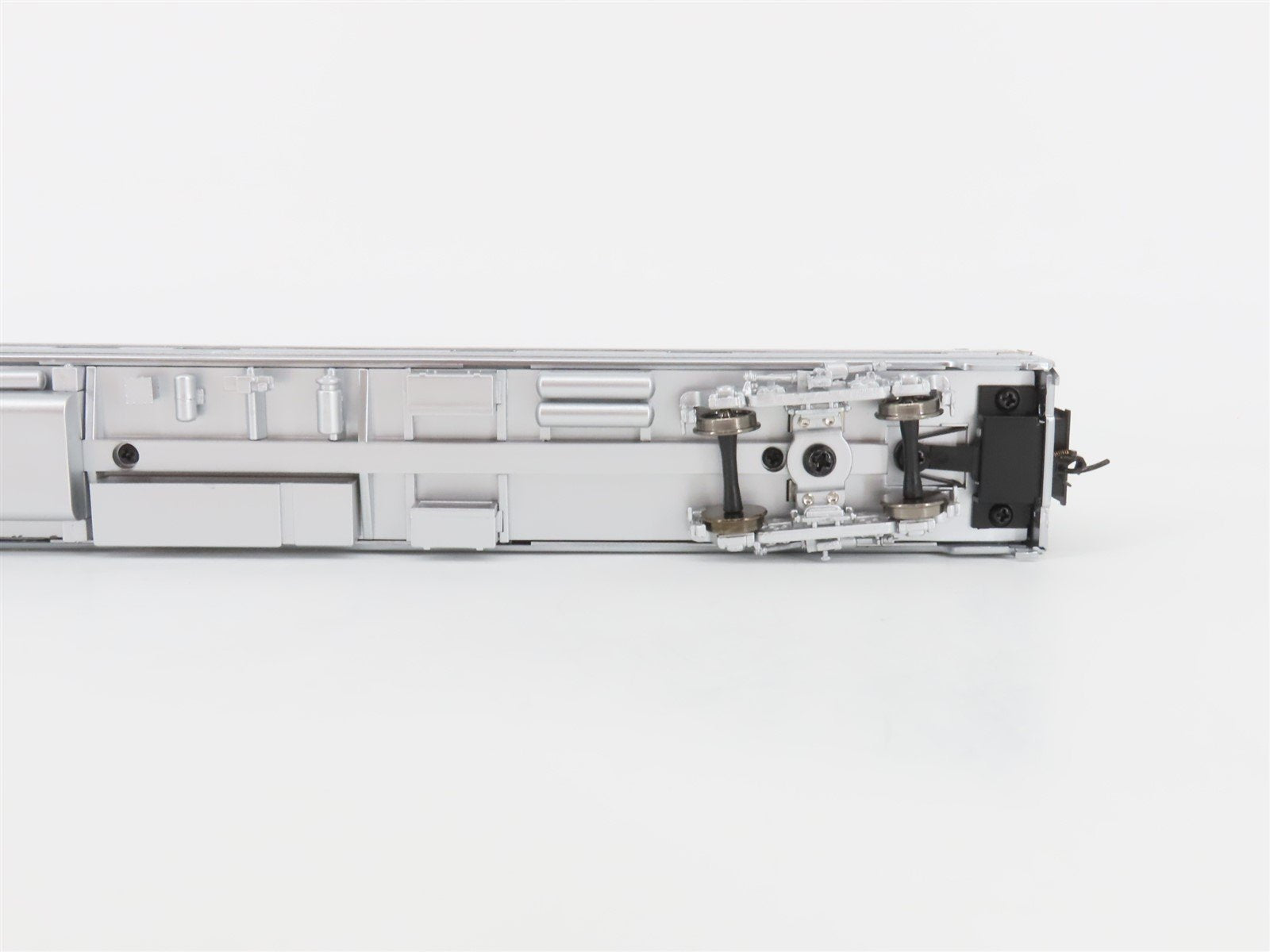 HO Walthers Proto 920-9352 ATSF Santa Fe 85' Budd Pine 10-6 Sleeper Passenger