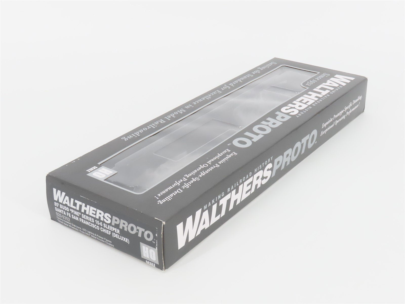 HO Walthers Proto 920-9352 ATSF Santa Fe 85' Budd Pine 10-6 Sleeper Passenger