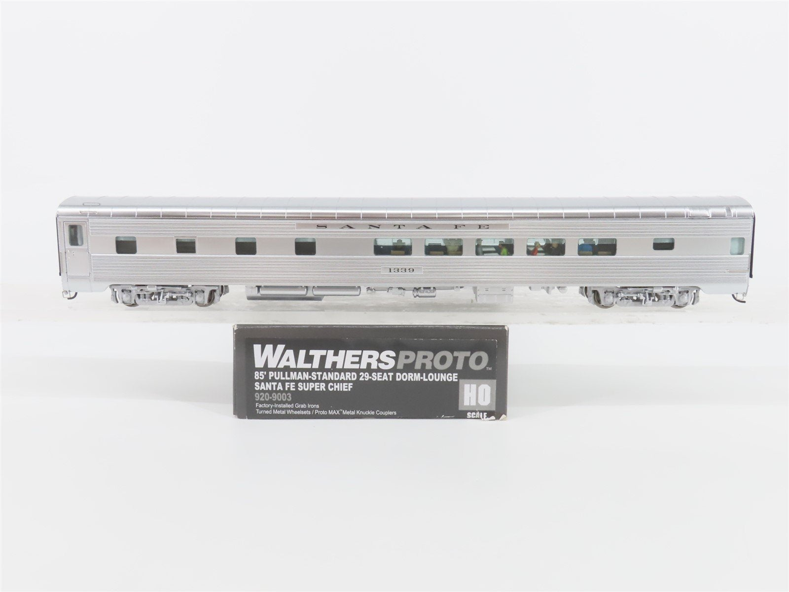 HO Walthers Proto 920-9003 ATSF Santa Fe Super Chief 85' P-S Lounge Passenger