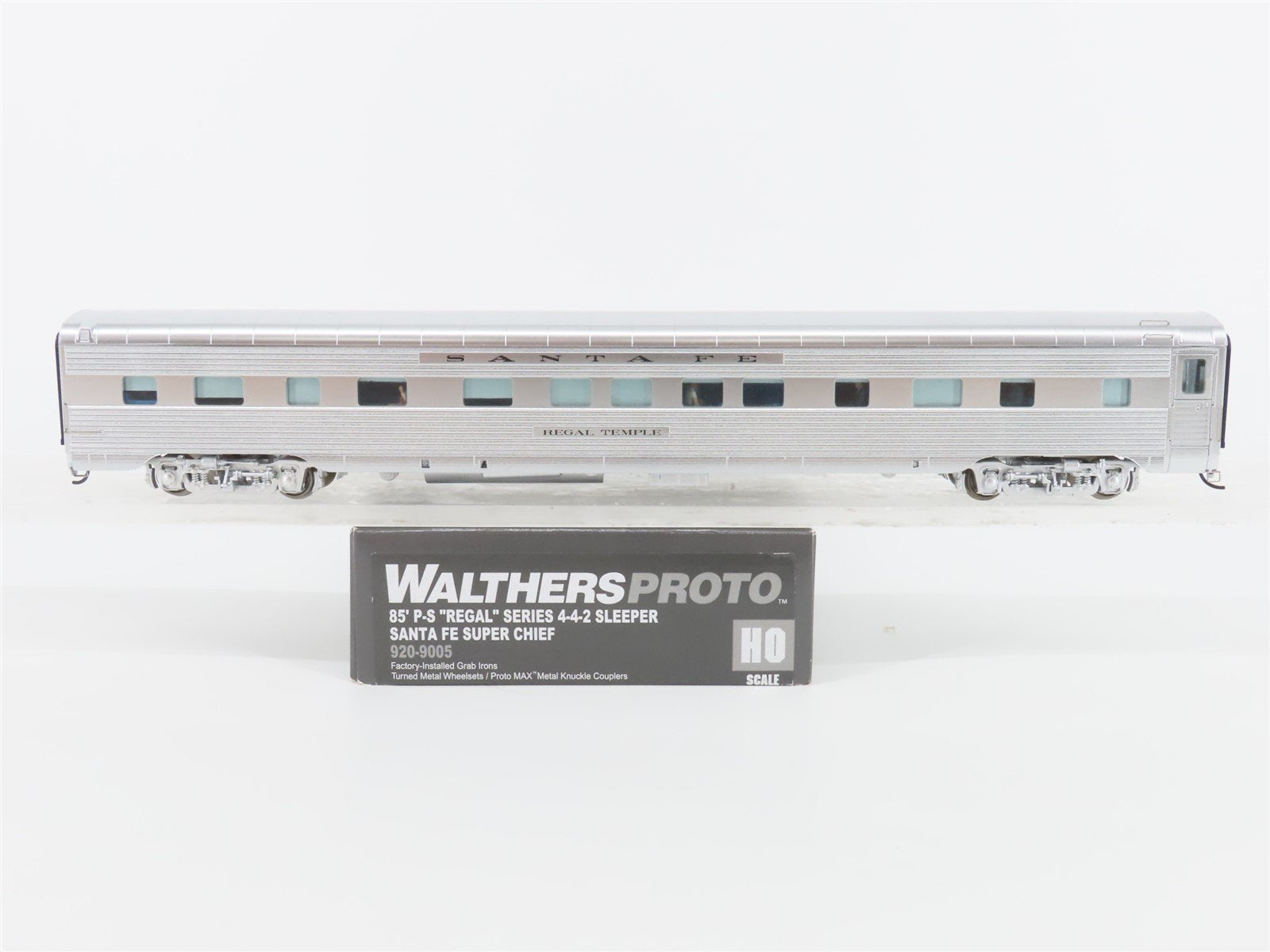 HO Walthers Proto 920-9005 ATSF Santa Fe Regal 85' P-S 4-4-2 Sleeper Passenger