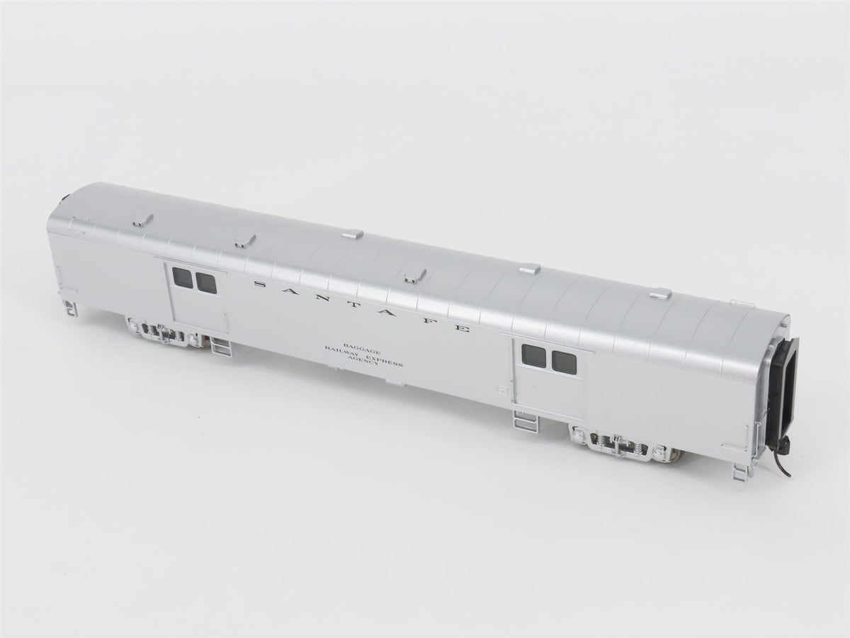 HO Walthers 920-9325 ATSF Santa Fe San Francisco Chief 74&#39; P-S Baggage Passenger