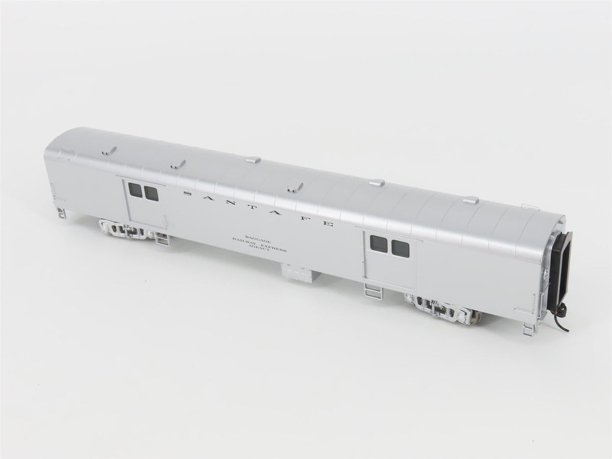 HO Walthers 920-9325 ATSF Santa Fe San Francisco Chief 74&#39; P-S Baggage Passenger