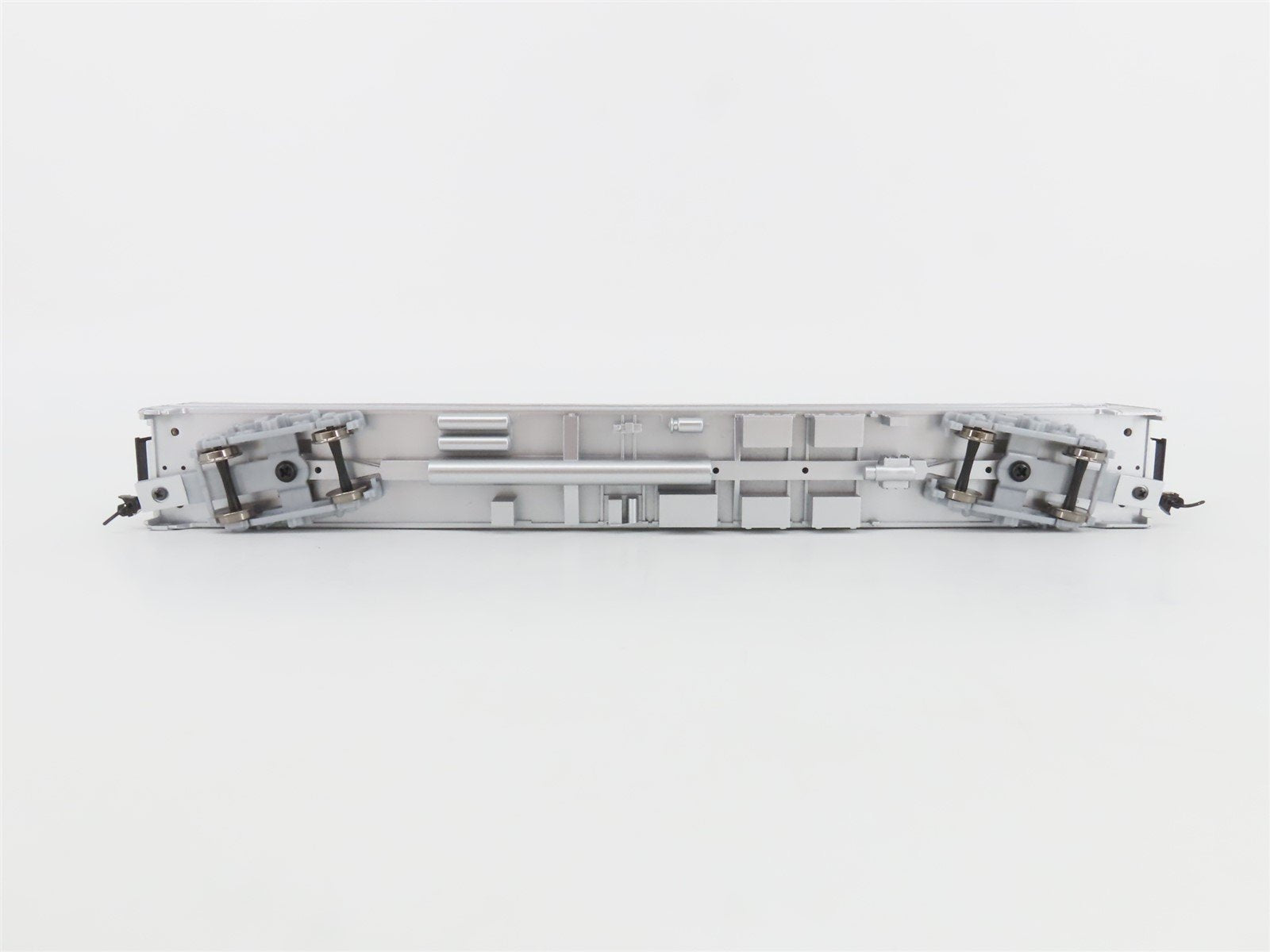 HO Walthers Mainline 910-30002 ATSF Santa Fe 85' Budd Coach Passenger Car #2859