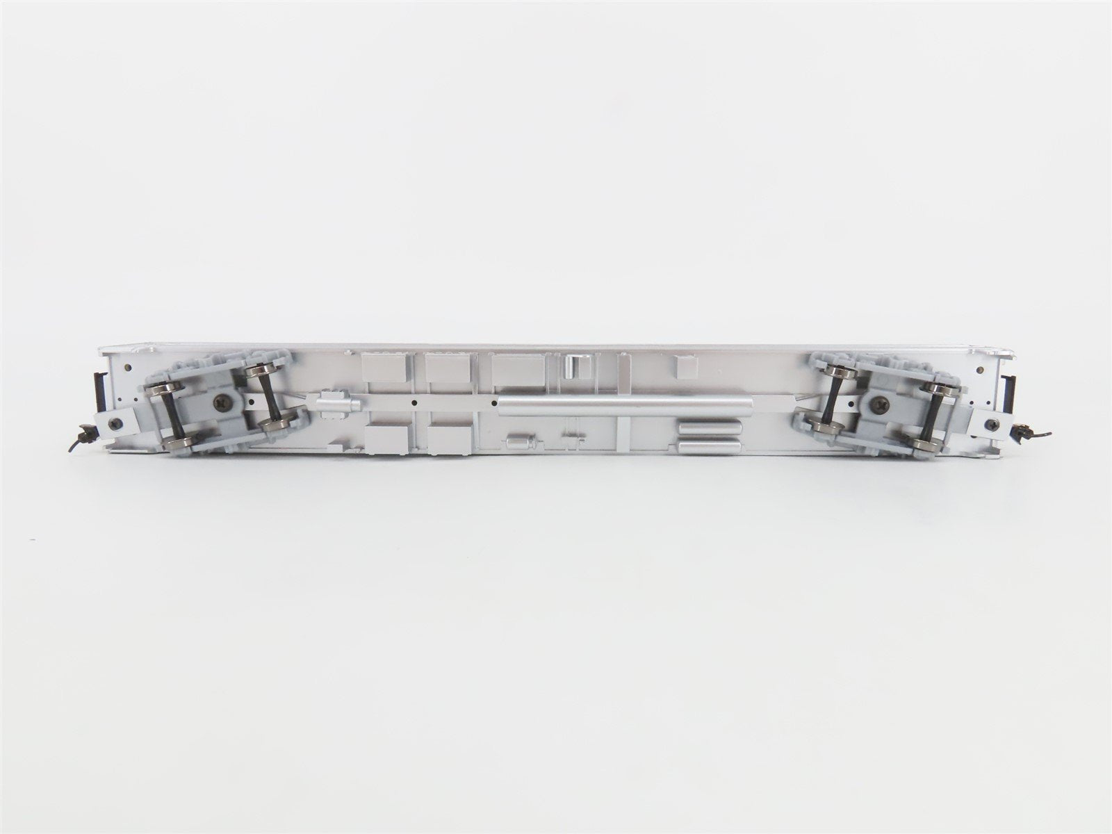 HO Walthers Mainline 910-30002 ATSF Santa Fe 85' Budd Coach Passenger Car #2860