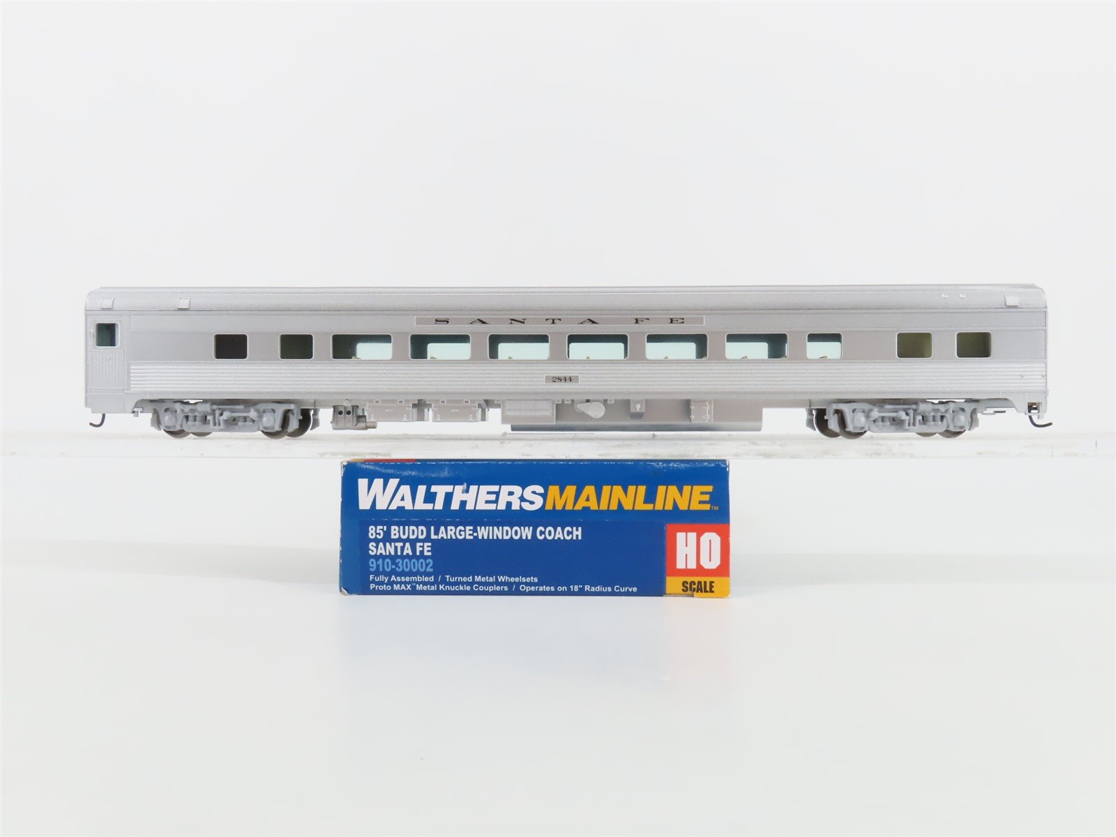 HO Walthers Mainline 910-30002 ATSF Santa Fe 85' Budd Coach Passenger Car #2844