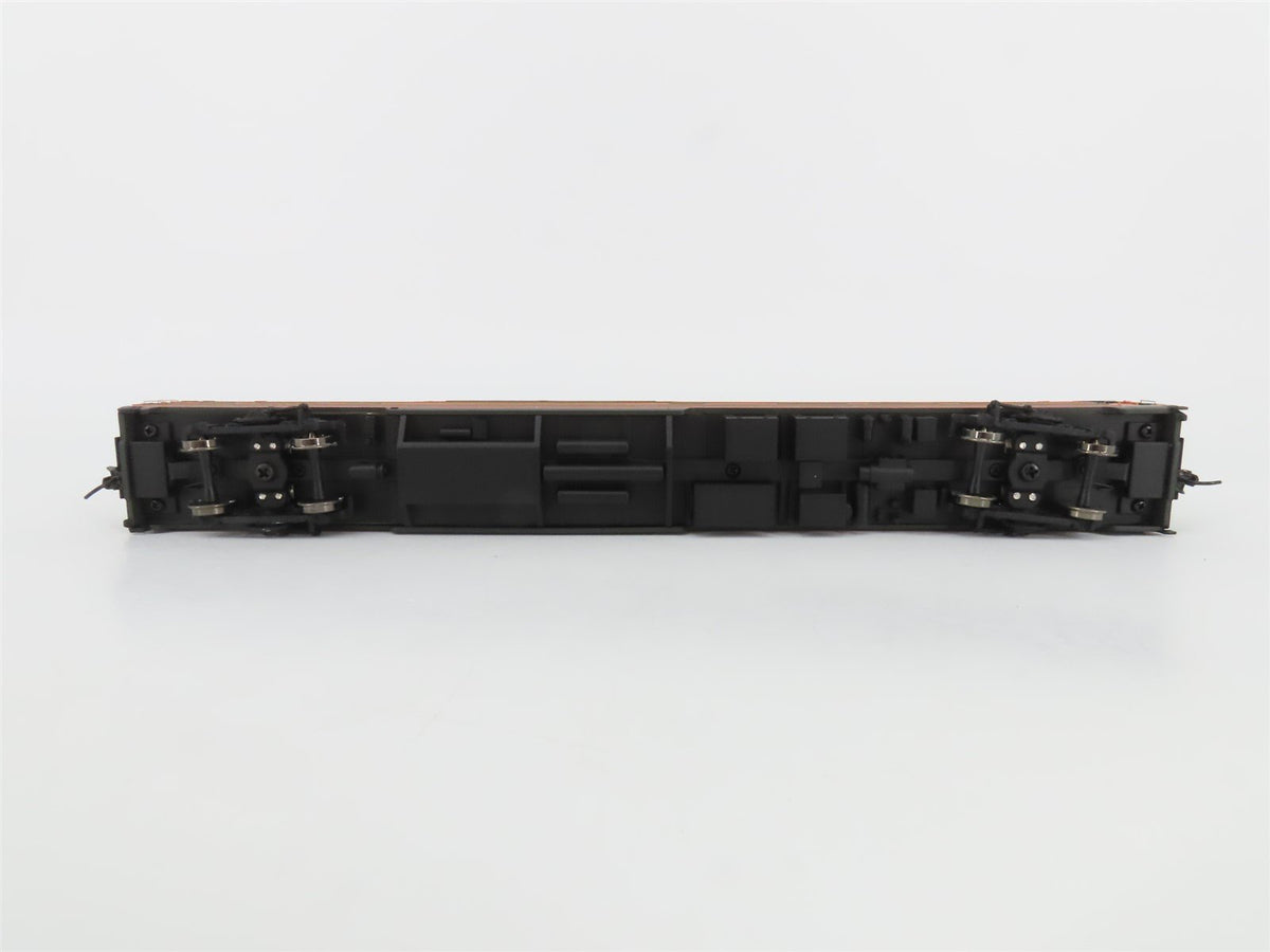 HO Walthers 932-9039 GN Empire Builder Budd 48 Seat Vista Dome Coach Passenger