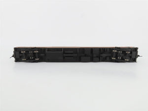 HO Walthers 932-9039 GN Empire Builder Budd 48 Seat Vista Dome Coach Passenger