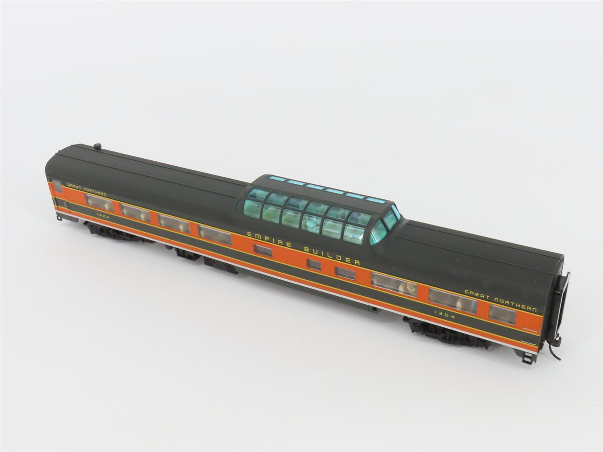 HO Walthers 932-9039 GN Empire Builder Budd 48 Seat Vista Dome Coach Passenger