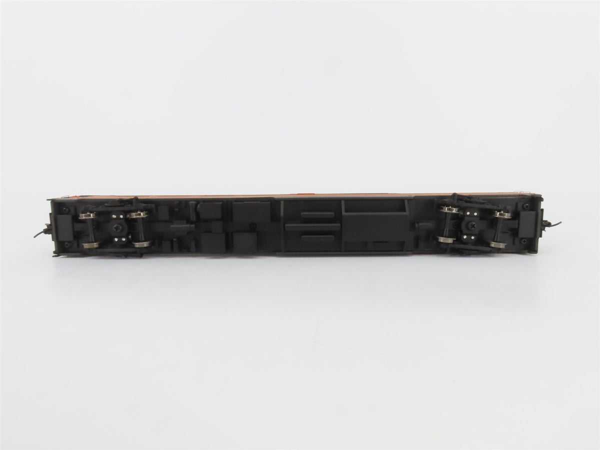 HO Walthers 932-9039 GN Empire Builder Budd 48 Seat Vista Dome Coach Passenger