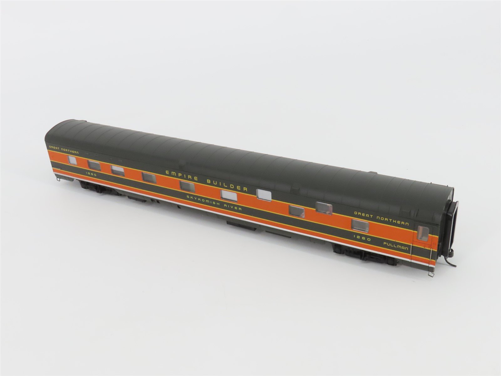HO Walthers 932-9033 River Series GN Empire Builder 7-4-3-1 Sleeper Passenger
