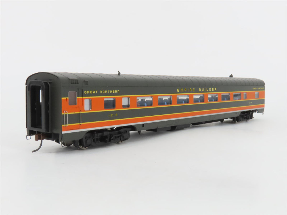 HO Scale Walthers 932-9031 GN Empire Builder AC&amp;F 60 Seat Coach Passenger Car