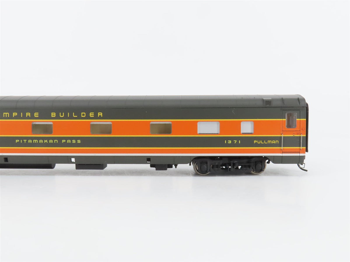 HO Walthers 932-9074 GN Empire Builder P-S 6-5-2 Sleeper Passenger Car #1371