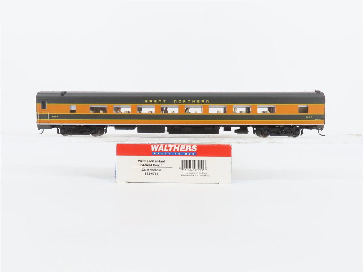 HO Walthers 932-6781 GN Great Northern P-S 64-Seat Coach Passenger Car #920