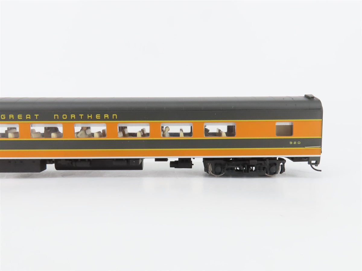 HO Walthers 932-6781 GN Great Northern P-S 64-Seat Coach Passenger Car #920