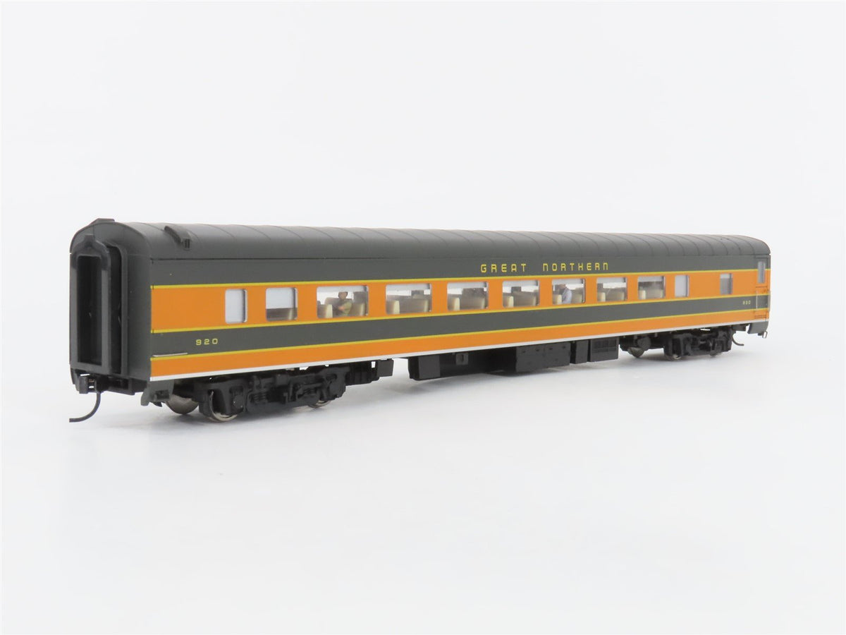 HO Walthers 932-6781 GN Great Northern P-S 64-Seat Coach Passenger Car #920