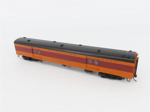 HO Walthers 932-9202 MILW 1955 Twin Cities Hiawatha REA Passenger Car