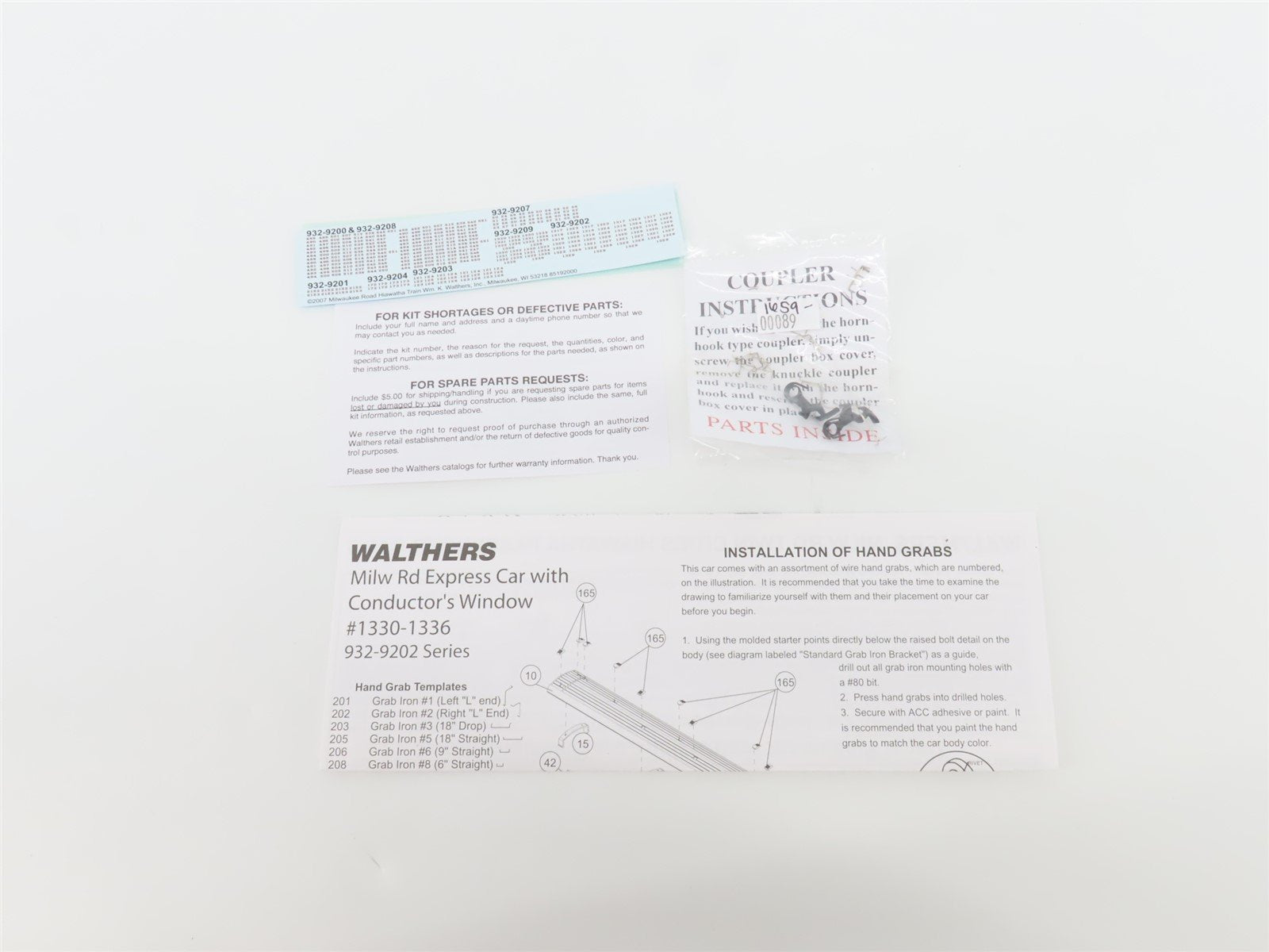 HO Walthers 932-9202 MILW 1955 Twin Cities Hiawatha REA Passenger Car