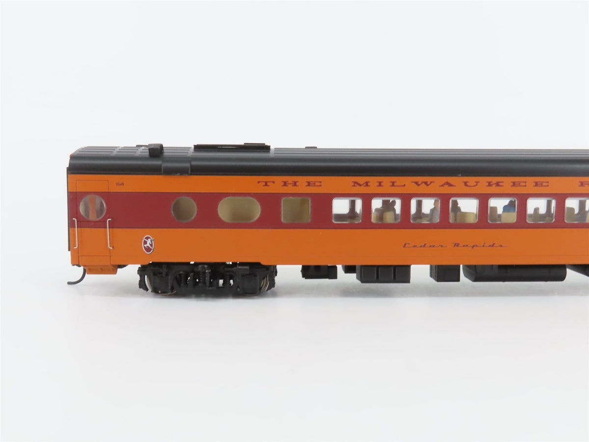 HO Walthers 932-9206 MILW Twin Cities Hiawatha Skytop Lounge Passenger Car #186