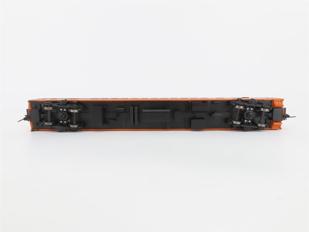 HO Walthers 932-9208 MILW Milwaukee Rd Twin Cities Hiawatha Coach Passenger #513
