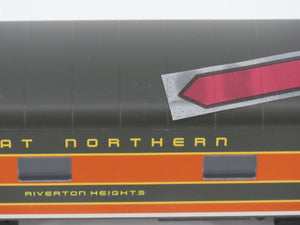 HO Scale Walthers 932-9401 GN Riverton Heights P-S 12 DB Sleeper Passenger Car