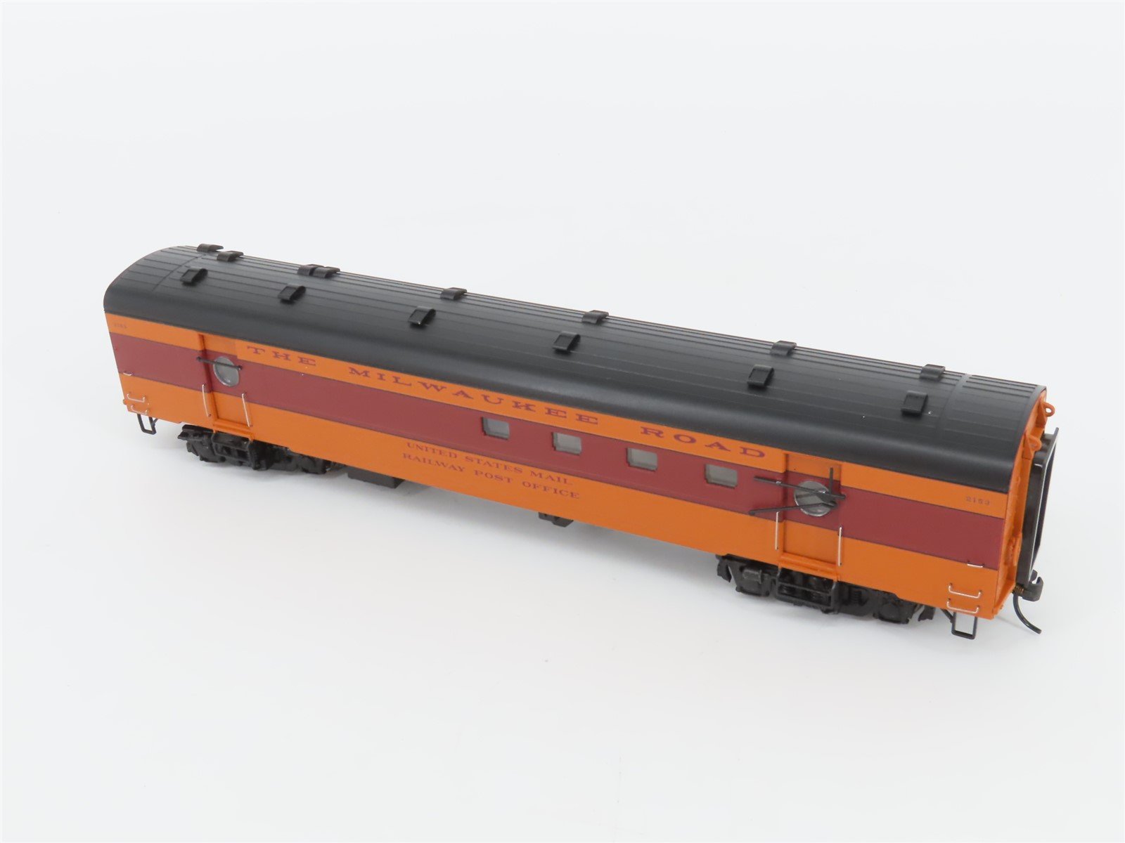 HO Walthers 932-9201 MILW Milwaukee Rd 1955 Twin Cities Hiawatha RPO Passenger