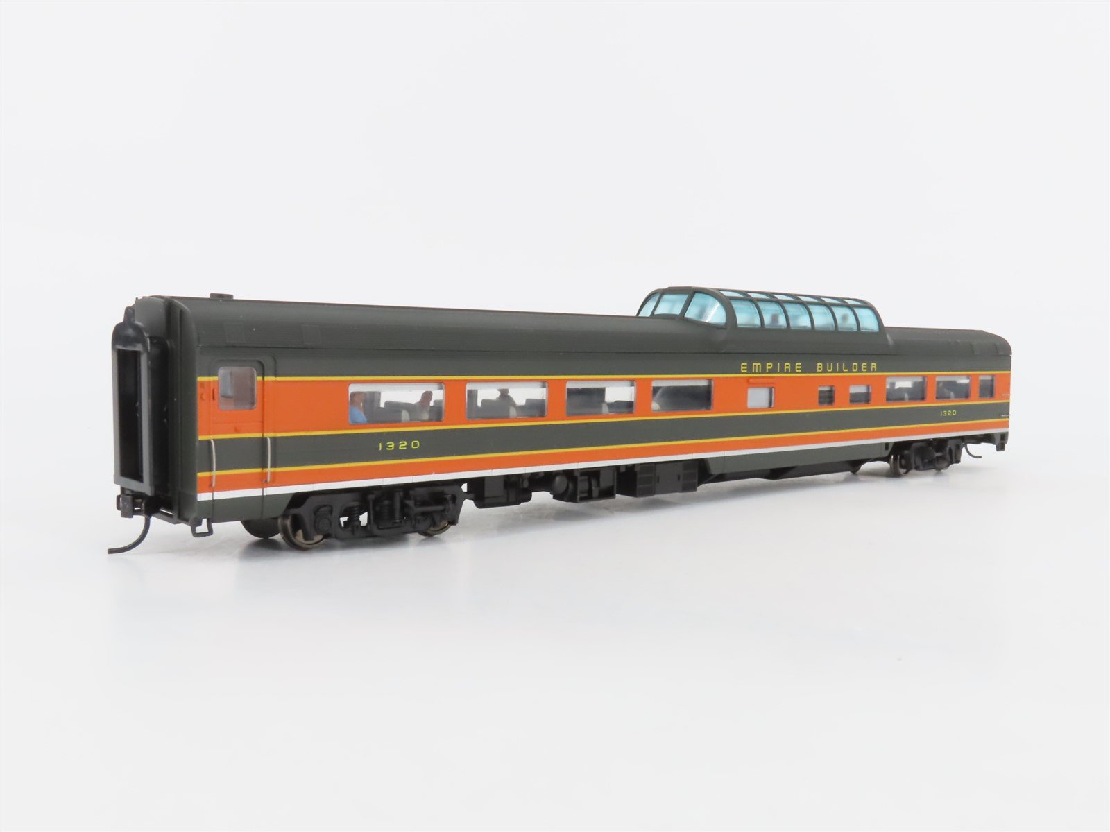 HO Walthers 932-9093 GN Empire Builder Budd Vista Dome Coach Passenger #1320