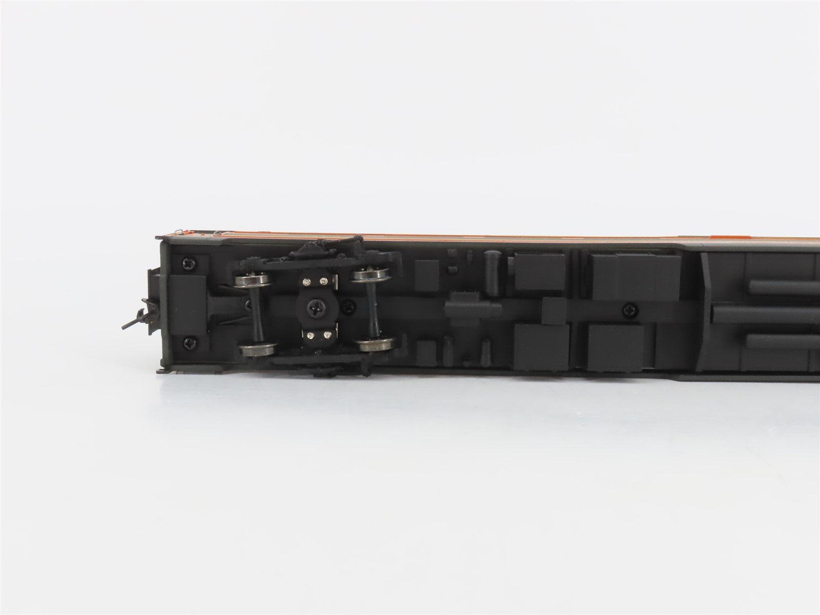 HO Walthers 932-9093 GN Empire Builder Budd Vista Dome Coach Passenger #1320