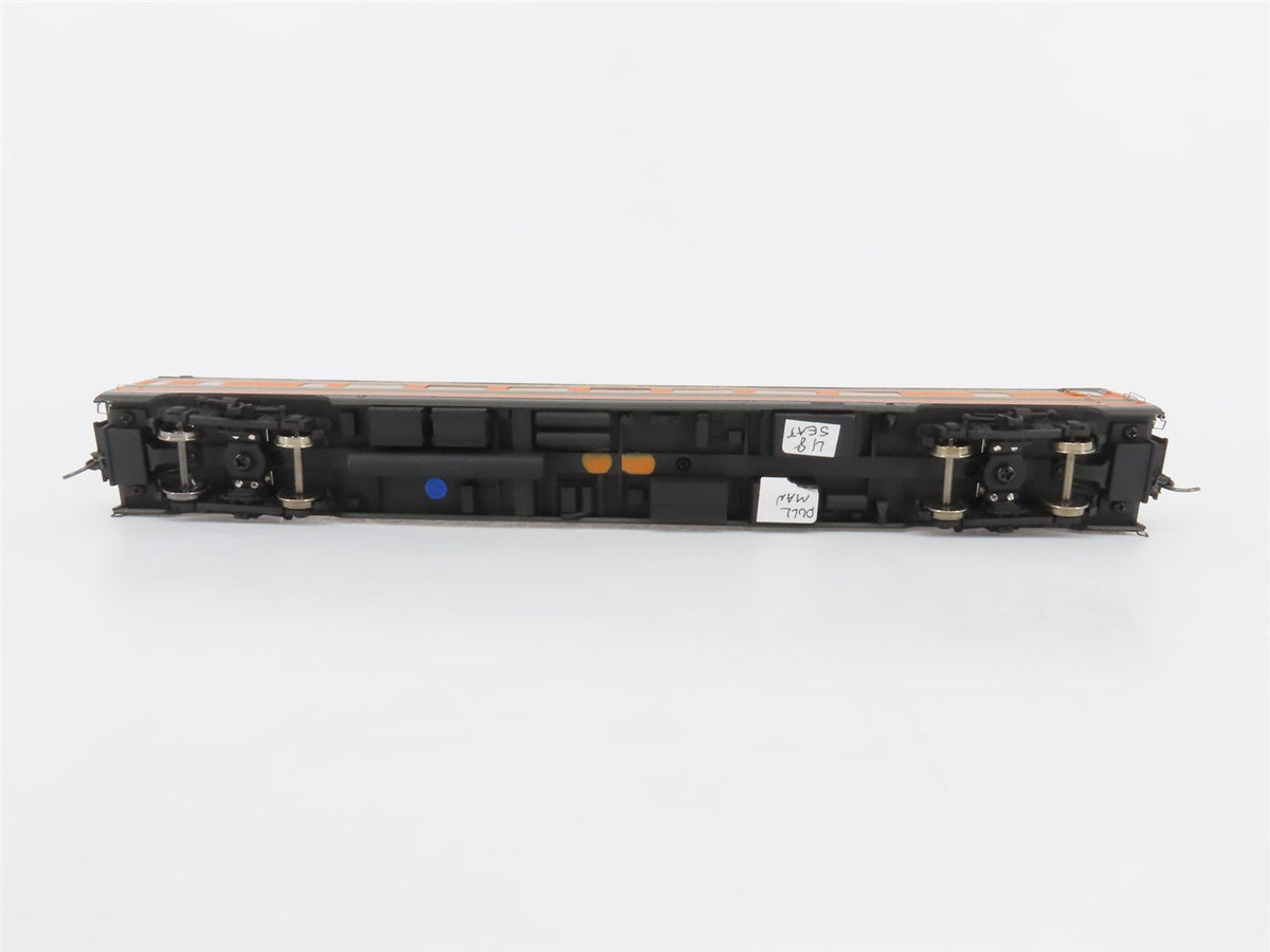 HO Scale Walthers 932-9031 GN Empire Builder AC&amp;F 60-Seat Coach Passenger #1210