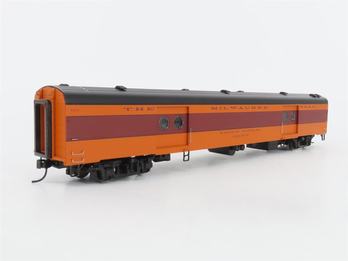 HO Scale Walthers 932-9202 MILW Milwaukee Rd Twin Cities Hiawatha REA Passenger