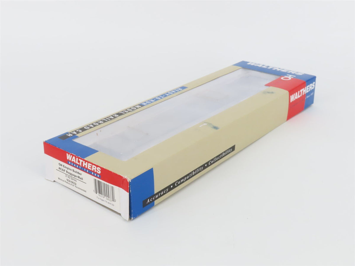 HO Walthers 932-9032 GN Great Northern Empire Builder Baggage RPO Passenger #38