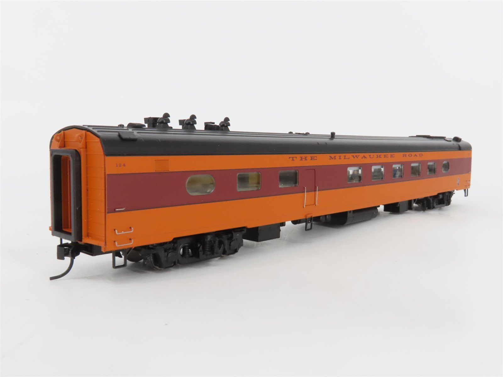 HO Walthers 932-9203 MILW Twin Cities Hiawatha 48 Seat Diner Passenger #124