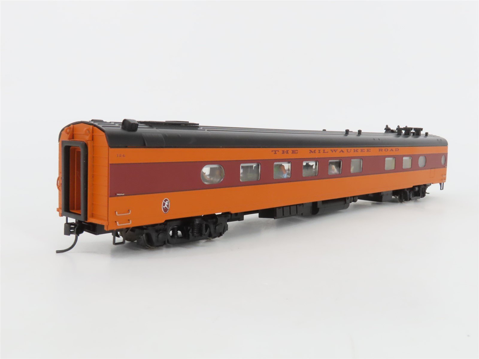 HO Walthers 932-9203 MILW Twin Cities Hiawatha 48 Seat Diner Passenger #124