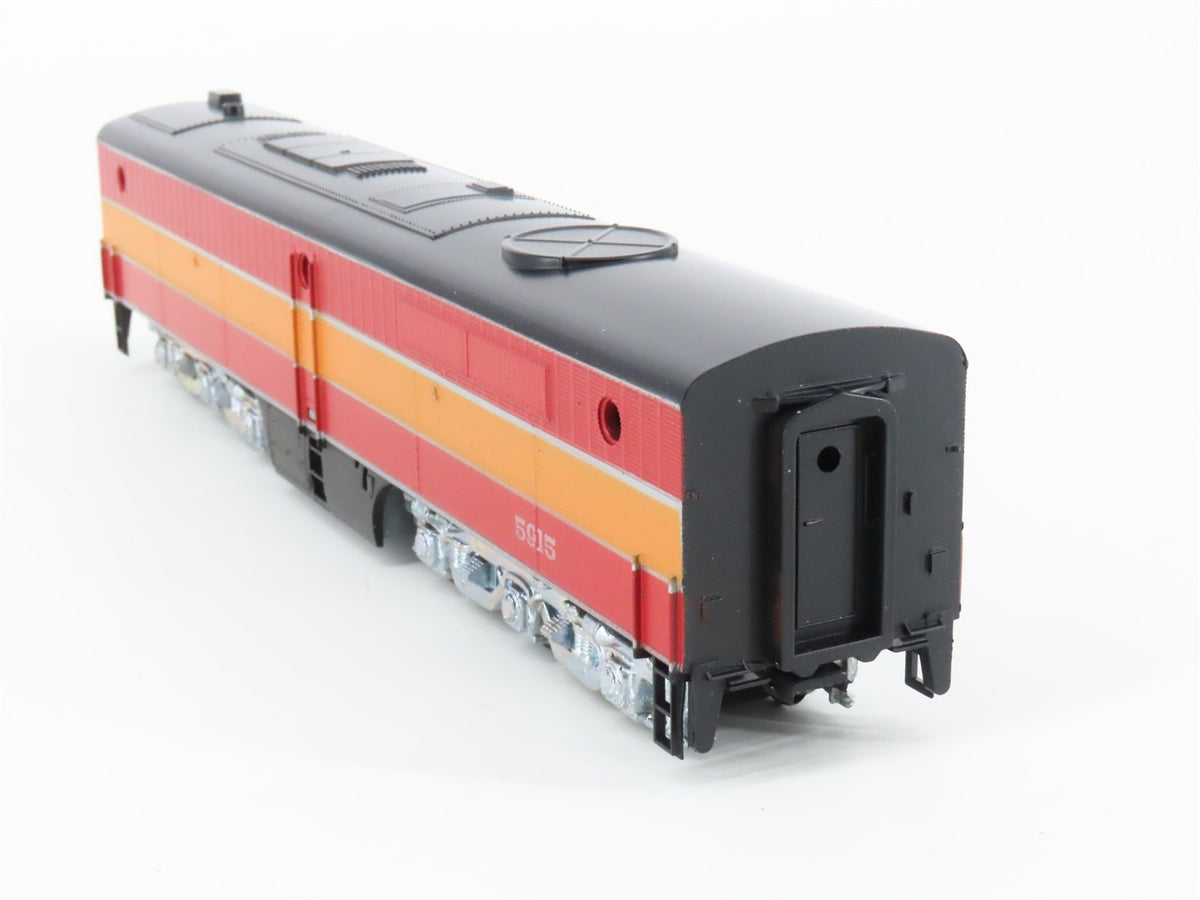 HO Athearn 3366 SP Southern Pacific &quot;Daylight&quot; ALCO PB Diesel #5915 - Unpowered