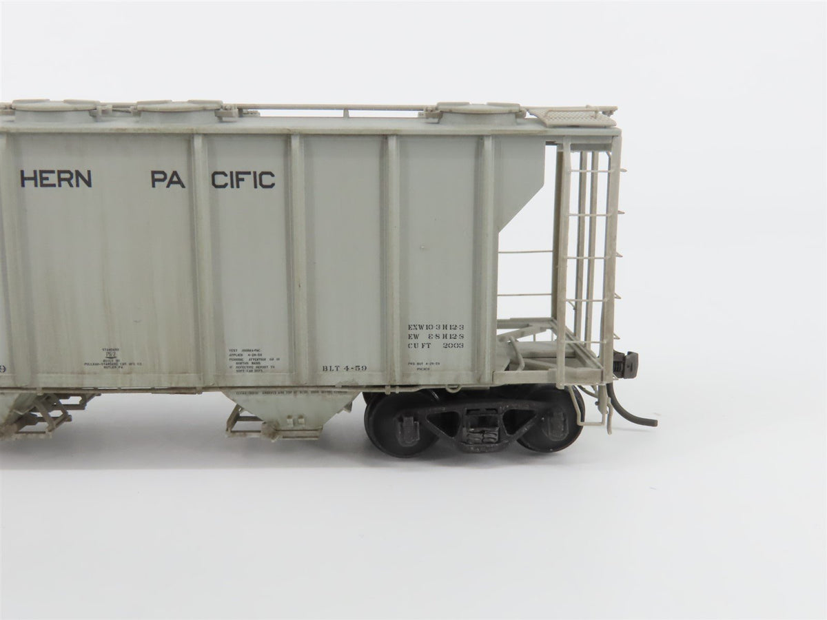 HO Kadee 8011 NP Northern Pacific 2 Bay Covered Hopper Custom Weathered #75446