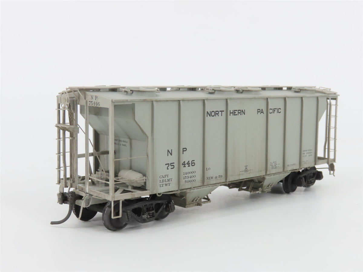 HO Kadee 8011 NP Northern Pacific 2 Bay Covered Hopper Custom Weathered #75446