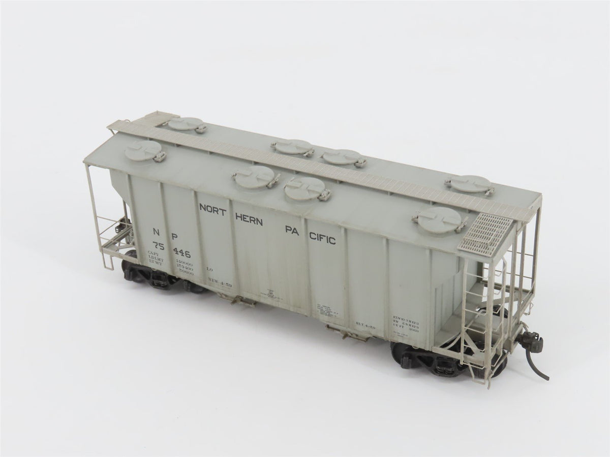 HO Kadee 8011 NP Northern Pacific 2 Bay Covered Hopper Custom Weathered #75446