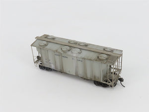 HO Kadee 8011 NP Northern Pacific 2 Bay Covered Hopper Custom Weathered #8011