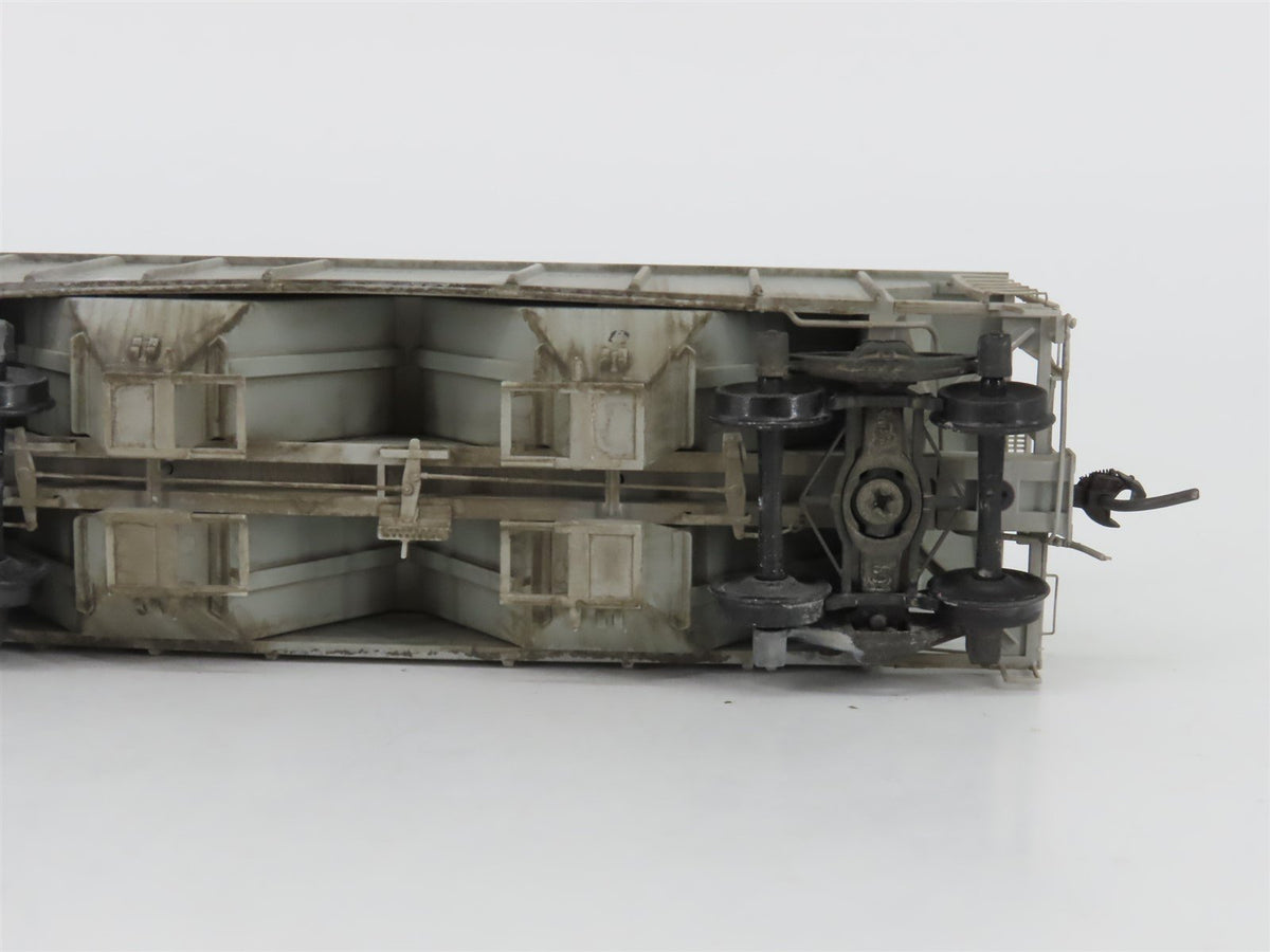 HO Kadee 8011 NP Northern Pacific 2 Bay Covered Hopper Custom Weathered #8011