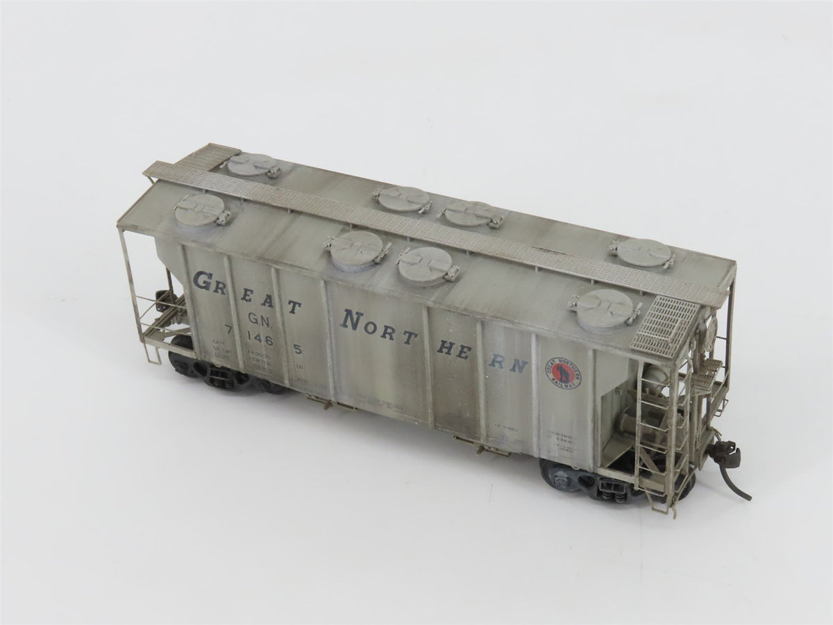 HO Kadee 8022 GN Great Northern 2 Bay Covered Hopper Custom Weathered #71465
