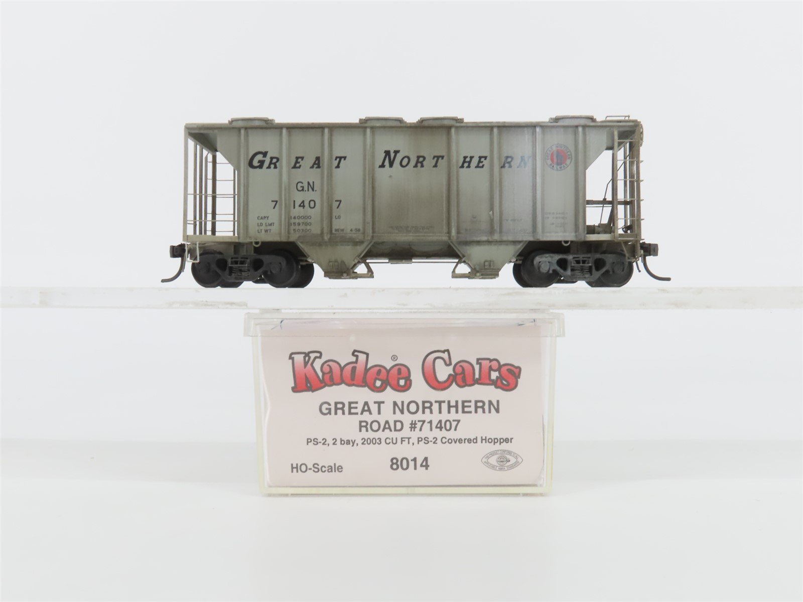 HO Kadee 8014 GN Great Northern 2 Bay Covered Hopper Custom Weathered #71407