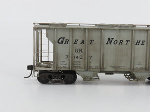 HO Kadee 8014 GN Great Northern 2 Bay Covered Hopper Custom Weathered #71407