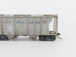 HO Kadee 8022 GN Great Northern 2 Bay Covered Hopper Custom Weathered #7146