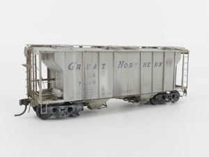 HO Kadee 8022 GN Great Northern 2 Bay Covered Hopper Custom Weathered #7146