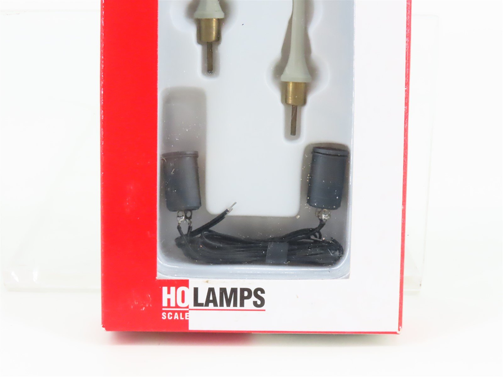 HO 1/87 Scale Walthers Cornerstone 933-1092 Concrete Column Lamps 2-Pack