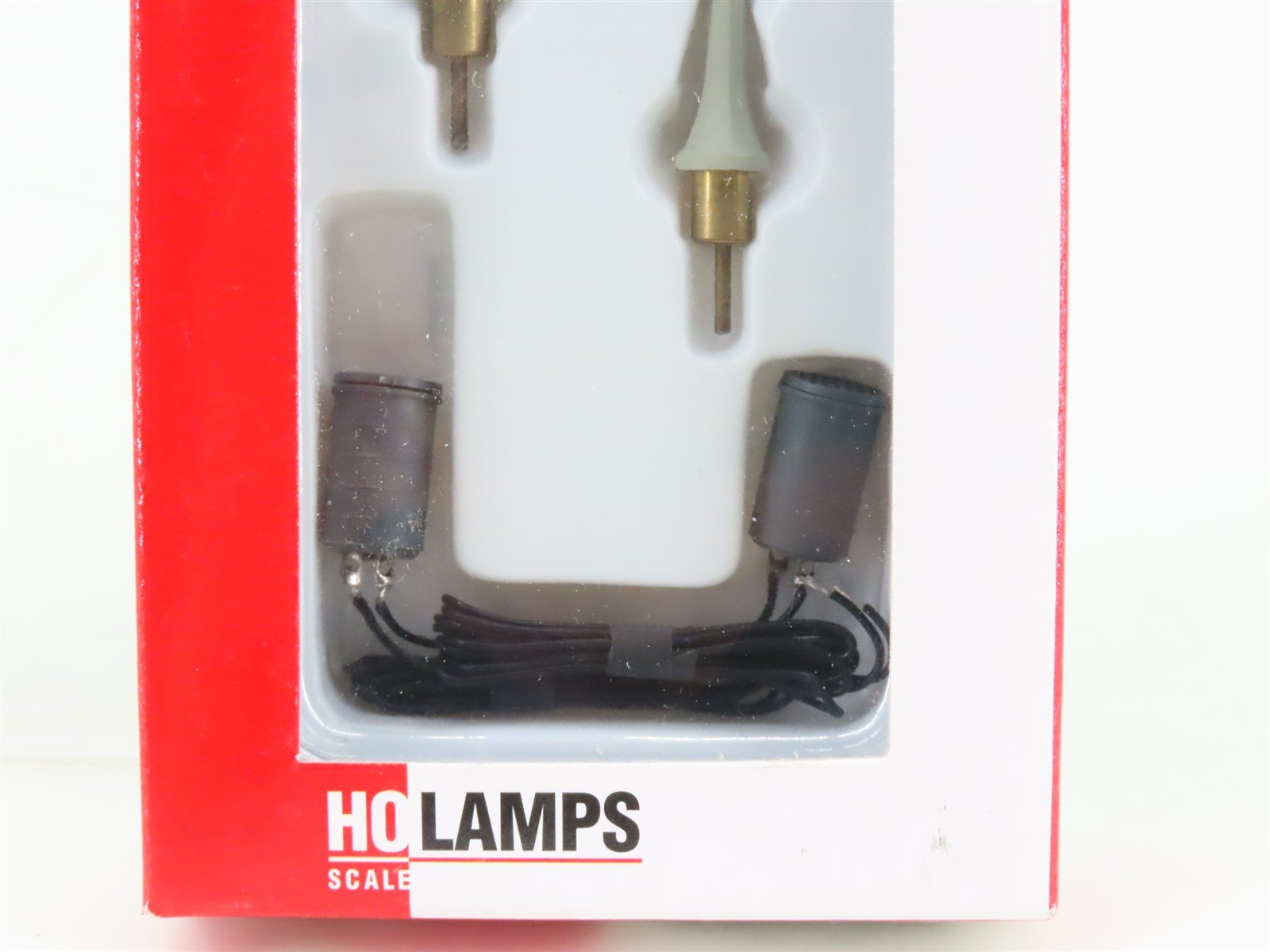 HO 1/87 Scale Walthers Cornerstone 933-1092 Concrete Column Lamps 2-Pack